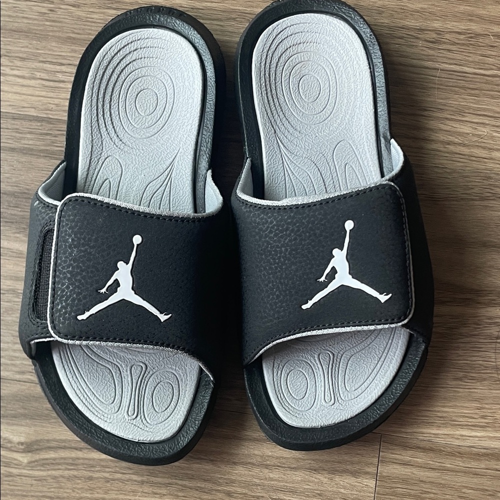 Jordan Kids Black and Gray Sandals